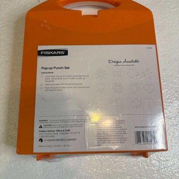 NEW VTG FISKARS Small Pop-Up Punch Set of 12 with Case Scrapbooking Vintage - Picture 3 of 3